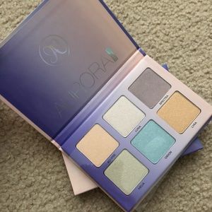 Brand new Aurora Anastasia Beverly Hills Highlight